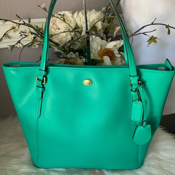 Coach Peyton Tote Bag and Wallet Set - Picture 3 of 15